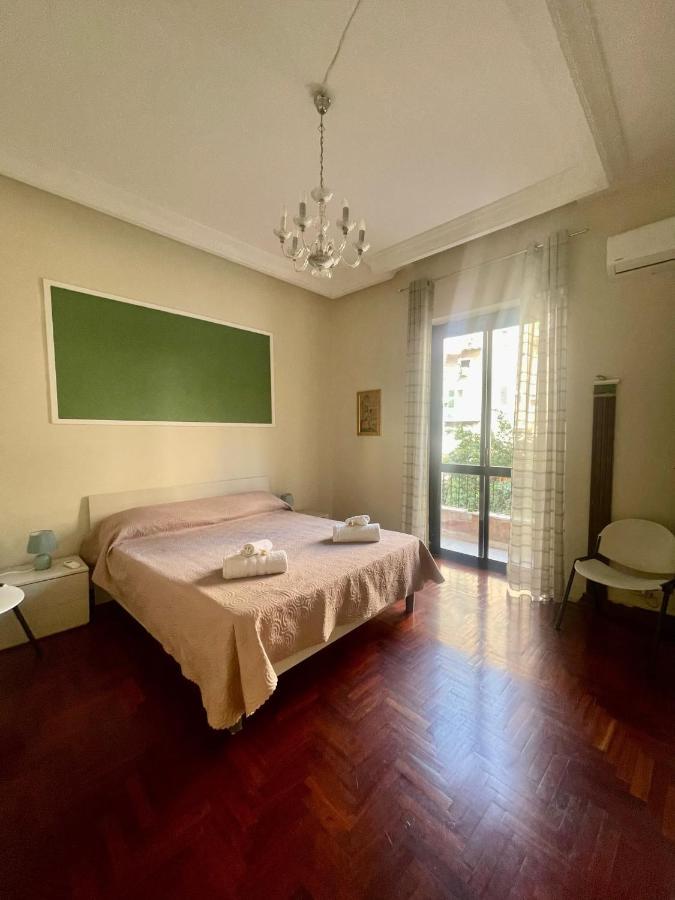 Apartament Dimora Di Maury A Due Passi Dai Trasporti E Da Ballaro ปาแลร์โม ภายนอก รูปภาพ