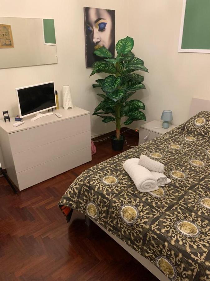 Apartament Dimora Di Maury A Due Passi Dai Trasporti E Da Ballaro ปาแลร์โม ภายนอก รูปภาพ