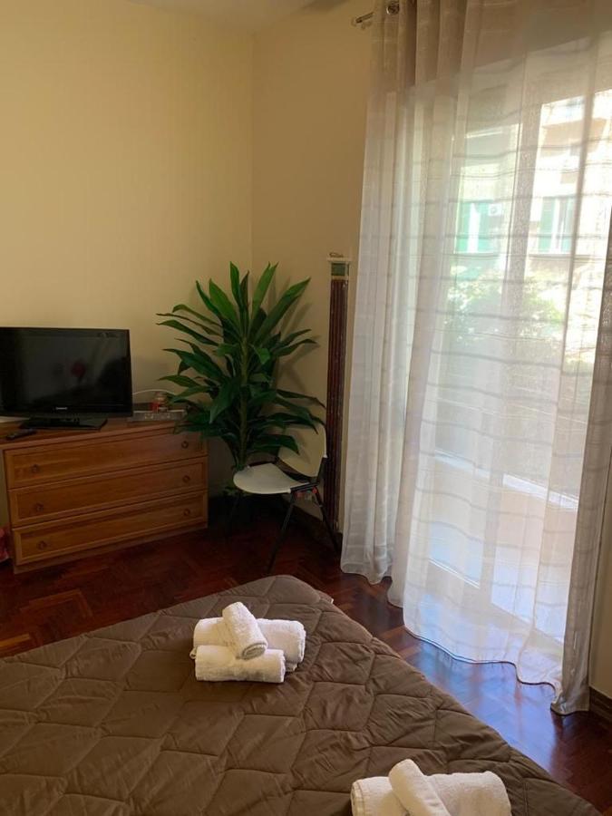 Apartament Dimora Di Maury A Due Passi Dai Trasporti E Da Ballaro ปาแลร์โม ภายนอก รูปภาพ