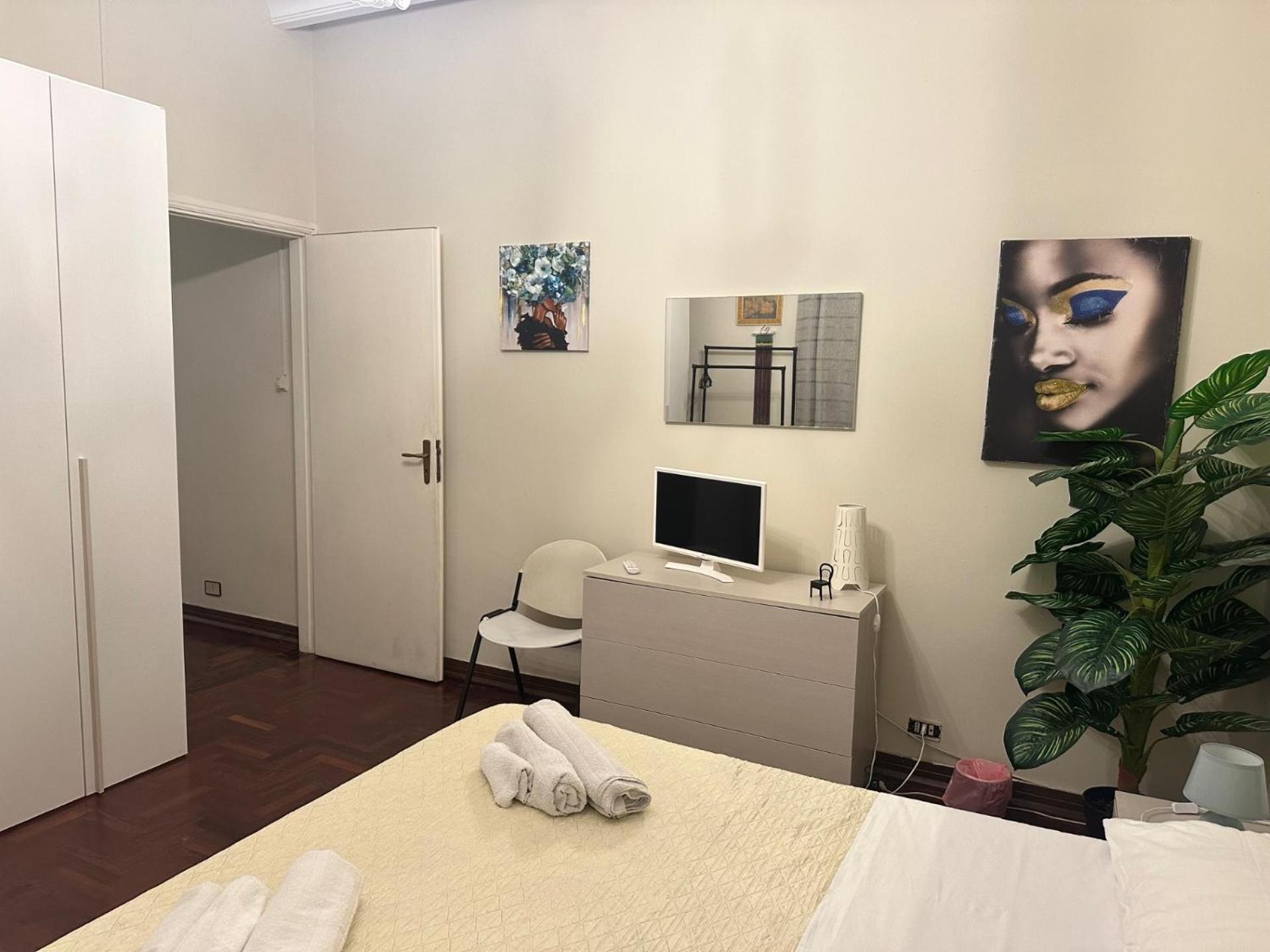Apartament Dimora Di Maury A Due Passi Dai Trasporti E Da Ballaro ปาแลร์โม ภายนอก รูปภาพ