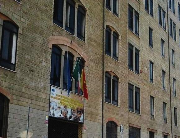 Apartament Dimora Di Maury A Due Passi Dai Trasporti E Da Ballaro ปาแลร์โม ภายนอก รูปภาพ